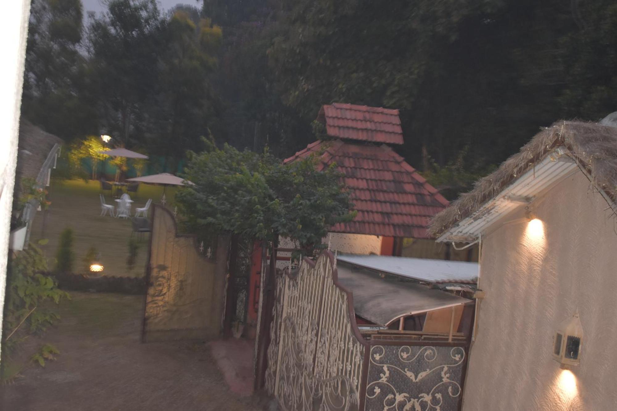 3Acres Resorts Dehradun Exterior photo